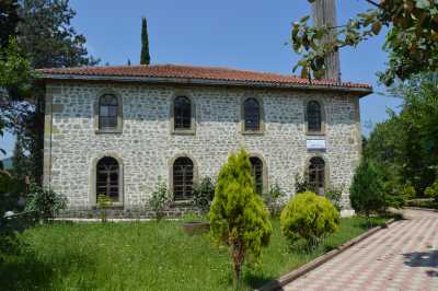 Uğurlu Köyü Yeni Meze Camii